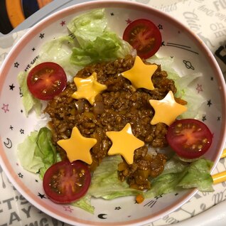 子どもも大好き♡野菜たっぷりタコライス